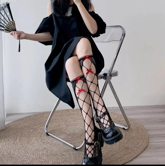 HP!NIP 2 Pack Sexy Gothic Lolita Black Crochet Fishnet Red Bow Knee High Nylons! - Picture 3 of 5